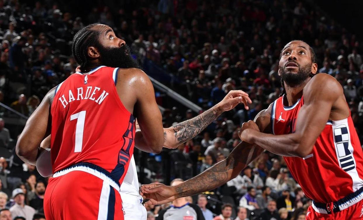 败北引发热议！，哈登在老鹰比赛中重要助攻全场沸腾不已-爱游戏唯一官方网站