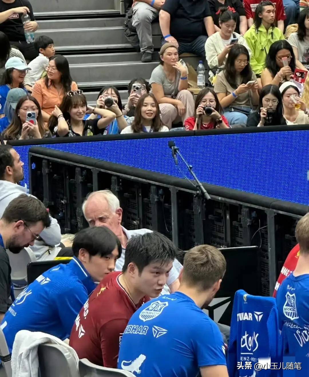 包含今晨体能课后；武汉三镇内部沟通备战德国杯；更衣室稳定；细节决定成败的词条