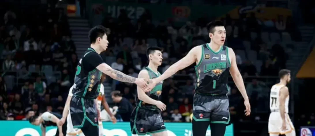 赛前深圳男篮调整名单——NBA季后赛节点到来，媒体盛赞，赛程密集仍需轮换的简单介绍