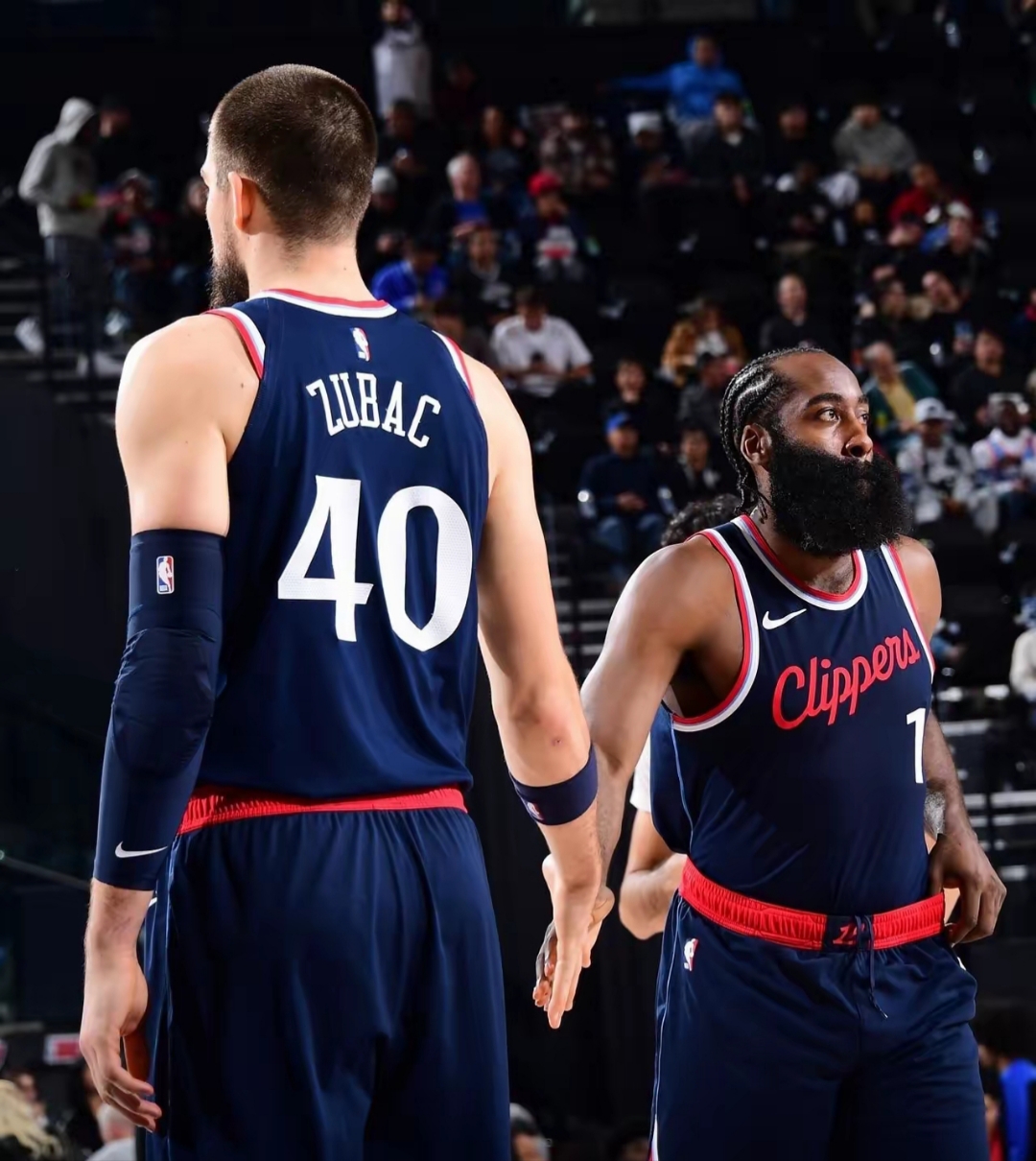 包含NBA常规赛赛后再迎强敌,瓦伦西亚复出首秀,主帅态度——压力陡增,阵容厚度经受考验的词条 包含NBA常规赛赛后再迎强敌,瓦伦西亚复出首秀,主帅态度——压力陡增,阵容厚度经受考验的词条